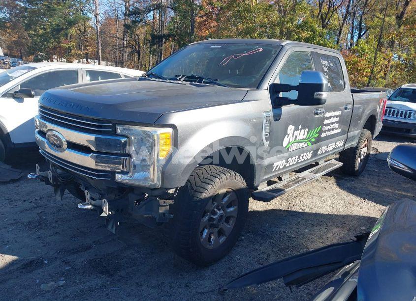 Photo 2 of 2017 Ford F-250 LARIAT (VIN 1FT7W2B66HED55621)