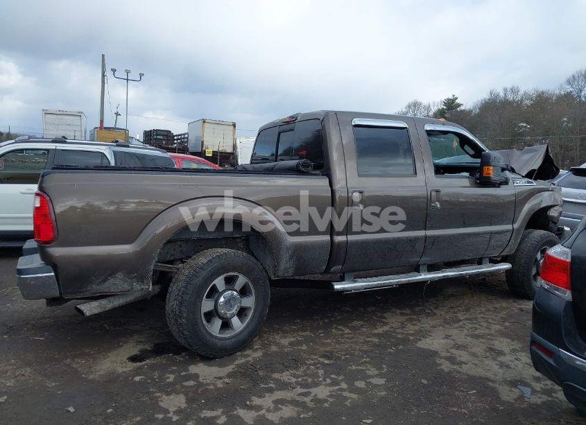 Photo 13 of 2016 Ford F-250 LARIAT (VIN 1FT7W2B67GEA79674)