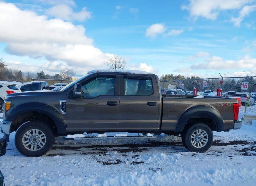 Photo 14 of 2017 Ford F-250 XL (VIN 1FT7W2B67HEE69238)