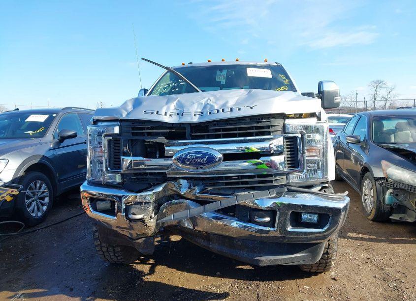 Photo 12 of 2017 Ford F-250 XLT (VIN 1FT7W2B67HEF33309)