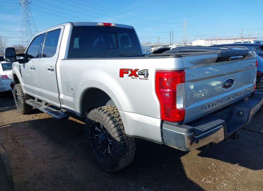 Photo 3 of 2017 Ford F-250 XLT (VIN 1FT7W2B67HEF33309)