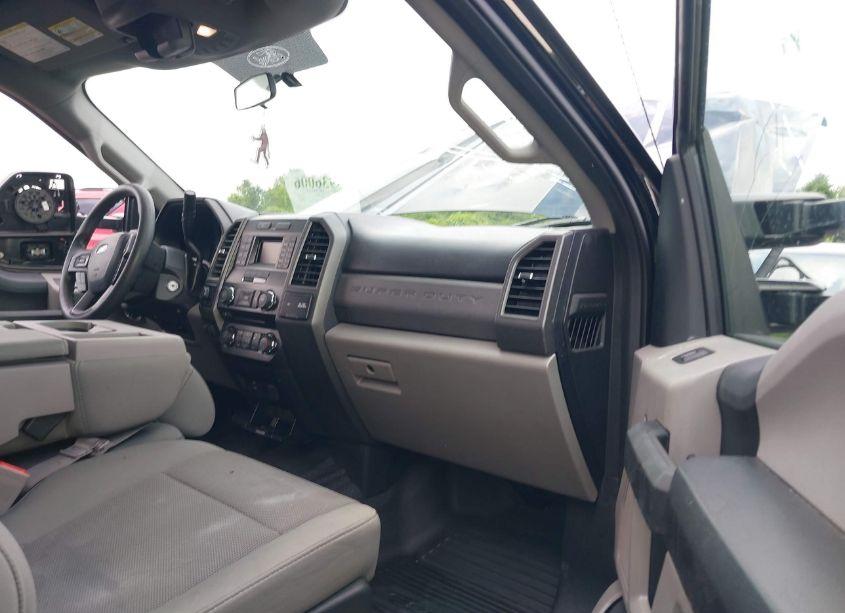 Photo 5 of 2018 Ford F-250 XL (VIN 1FT7W2B67JEB94122)