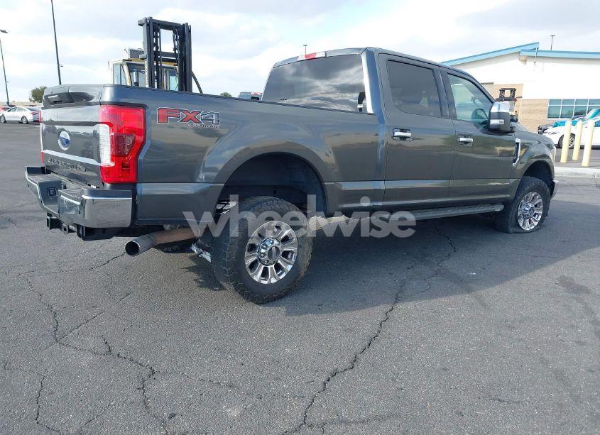 Photo 4 of 2019 Ford F-250 XLT (VIN 1FT7W2B67KED17936)