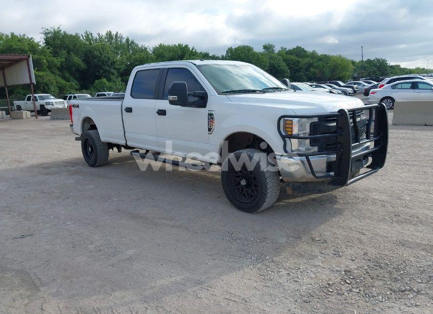 2019 Ford F-250 XL (VIN 1FT7W2B67KEG72329) main photo