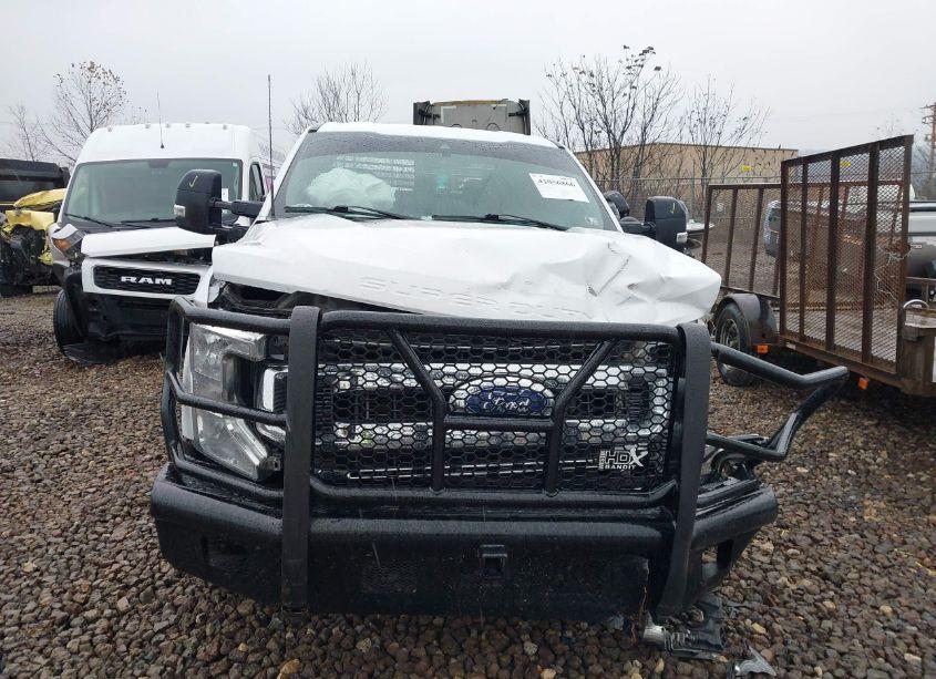 Photo 12 of 2022 Ford F-250 XL (VIN 1FT7W2B67NEG40937)
