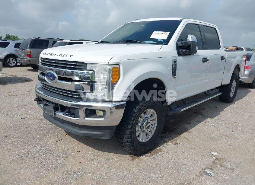 Photo 2 of 2017 Ford F-250 XLT (VIN 1FT7W2B68HEC85264)