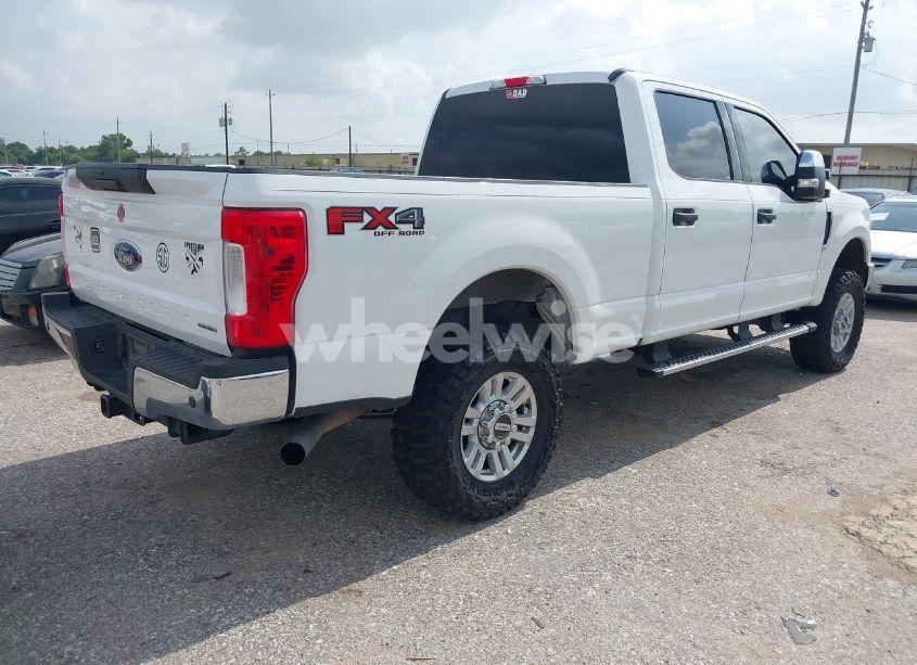 Photo 4 of 2017 Ford F-250 XLT (VIN 1FT7W2B68HEC85264)