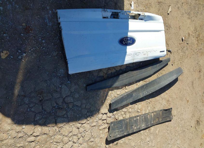 Photo 12 of 2018 Ford F-250 XL (VIN 1FT7W2B68JEC26589)