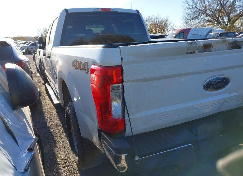 Photo 3 of 2018 Ford F-250 XL (VIN 1FT7W2B68JEC26589)