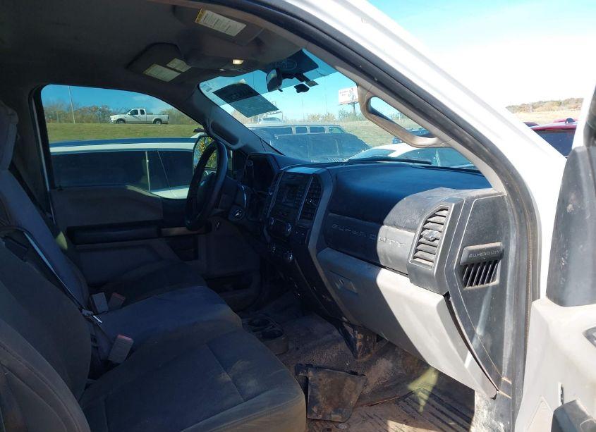 Photo 5 of 2018 Ford F-250 XL (VIN 1FT7W2B68JEC26589)