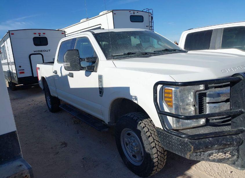 Photo 13 of 2019 Ford F-250 XLT (VIN 1FT7W2B68KED15502)