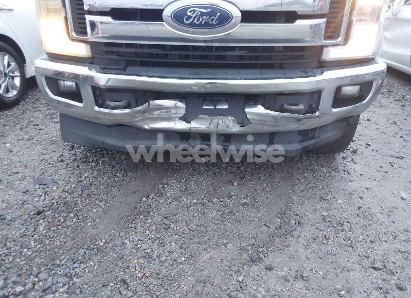 Photo 6 of 2019 Ford F-250 XLT (VIN 1FT7W2B68KED76249)