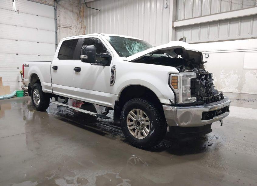 2019 Ford F-250 XL (VIN 1FT7W2B68KEG87356) main photo