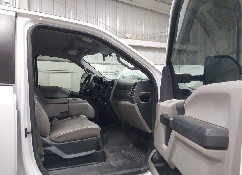 Photo 5 of 2019 Ford F-250 XL (VIN 1FT7W2B68KEG87356)