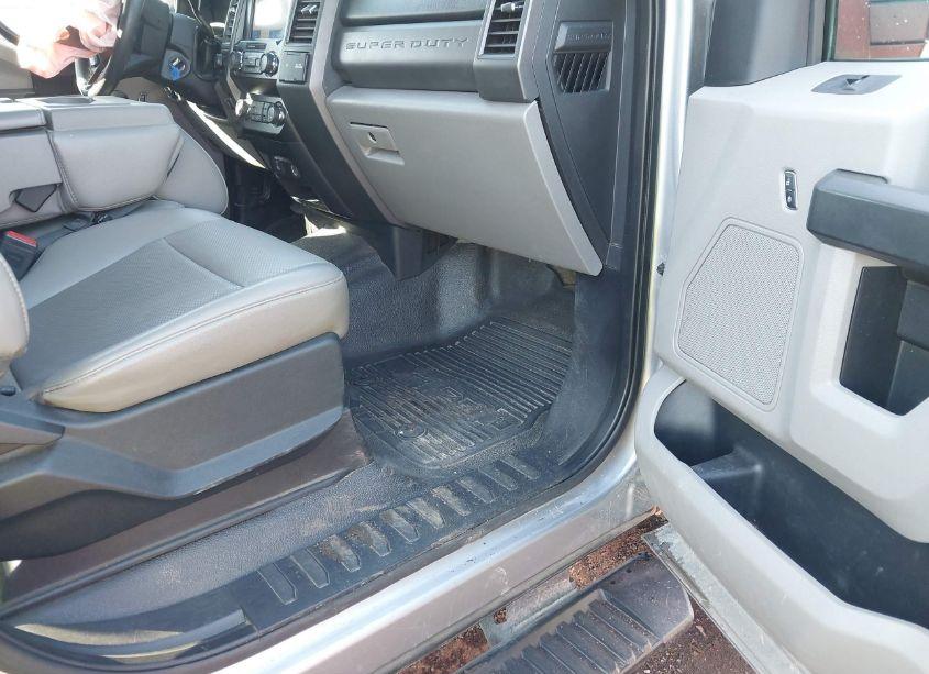 Photo 5 of 2020 Ford F-250 XL (VIN 1FT7W2B68LEC37448)