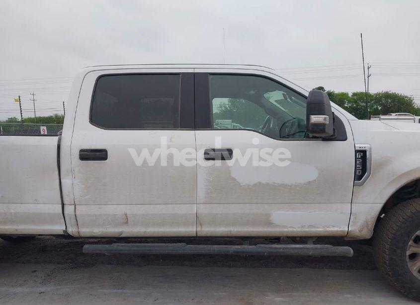 Photo 13 of 2022 Ford F-250 XLT (VIN 1FT7W2B68NED77390)