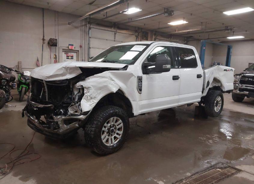 Photo 2 of 2017 Ford F-250 XLT (VIN 1FT7W2B69HEC46361)