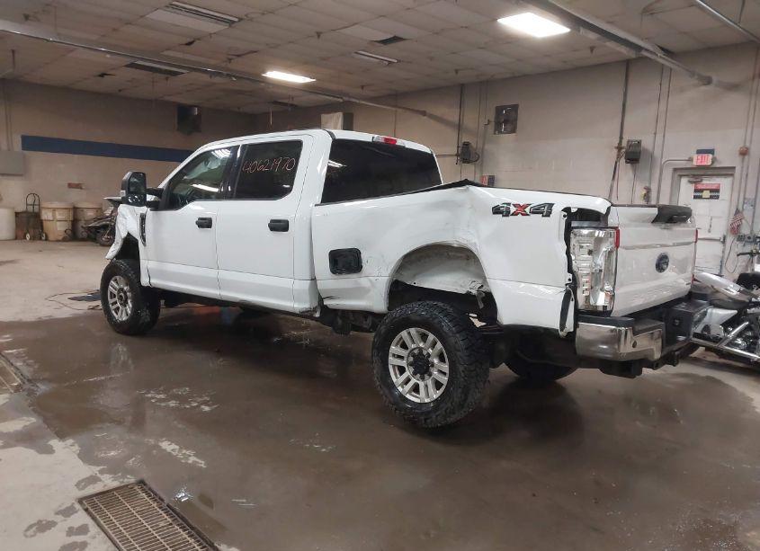 Photo 3 of 2017 Ford F-250 XLT (VIN 1FT7W2B69HEC46361)