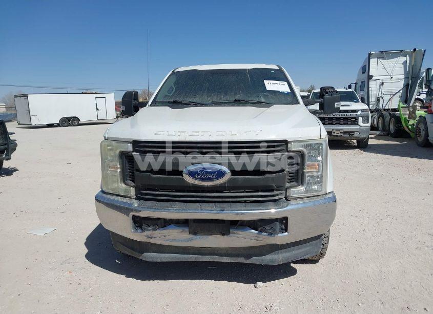 Photo 12 of 2017 Ford F-250 XL (VIN 1FT7W2B69HEE73405)