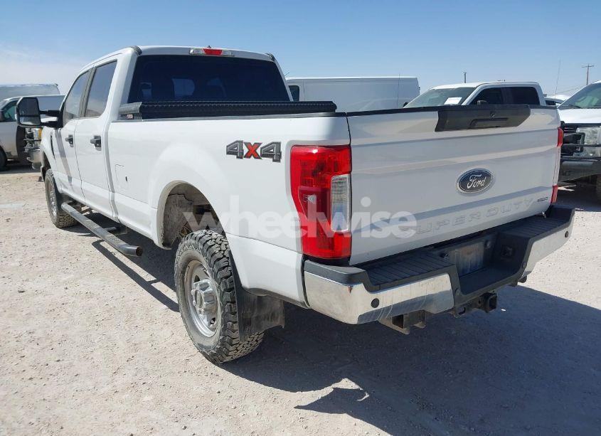 Photo 3 of 2017 Ford F-250 XL (VIN 1FT7W2B69HEE73405)