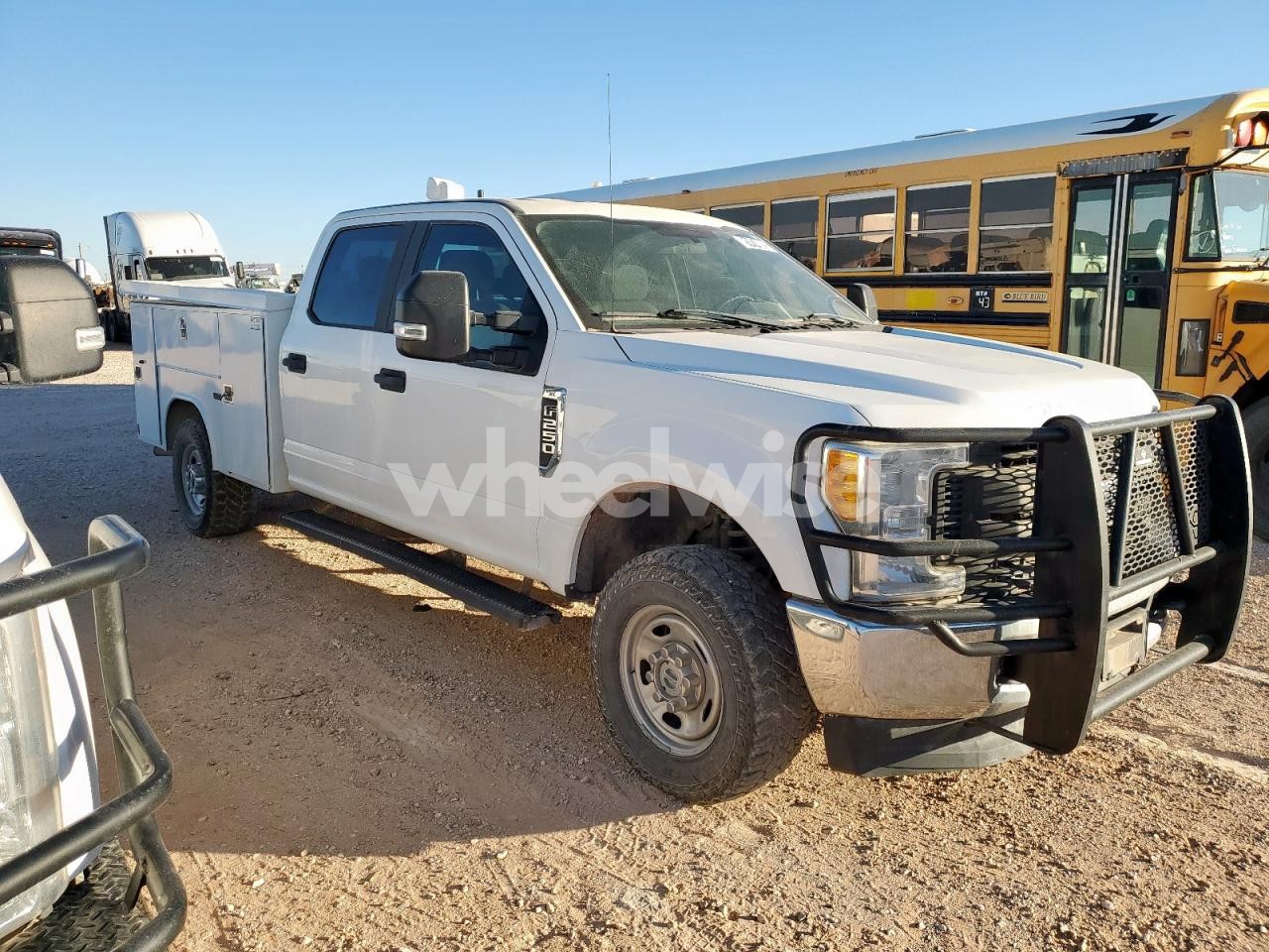 Photo 4 of 2017 FORD F250 SUPER DUTY UTILITY / SERVICE TRUCK (VIN 1FT7W2B69HEE97820)