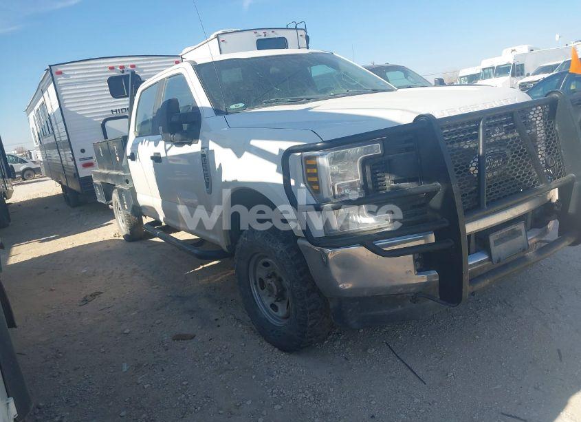 2019 Ford F-250 XL (VIN 1FT7W2B69KEE90129) main photo