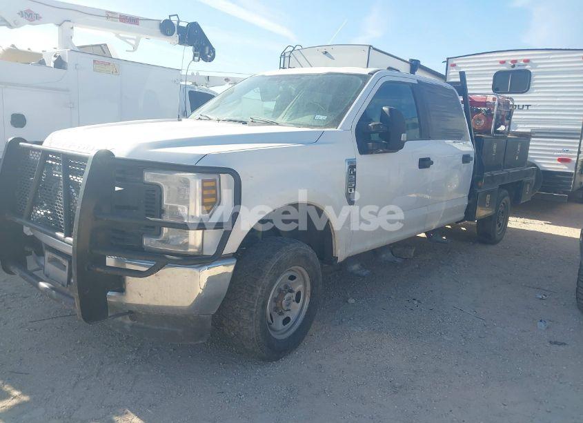 Photo 2 of 2019 Ford F-250 XL (VIN 1FT7W2B69KEE90129)