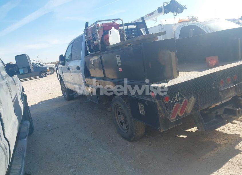 Photo 3 of 2019 Ford F-250 XL (VIN 1FT7W2B69KEE90129)