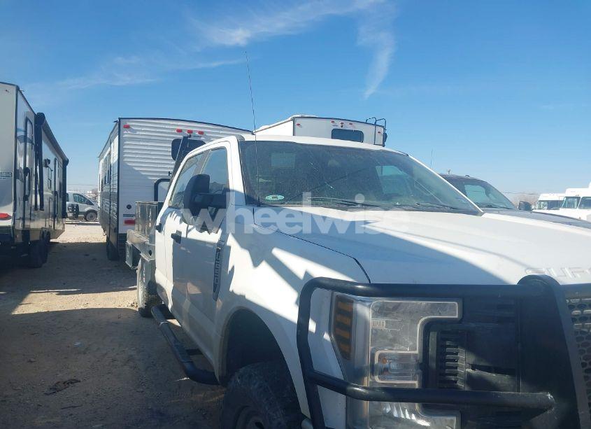 Photo 6 of 2019 Ford F-250 XL (VIN 1FT7W2B69KEE90129)