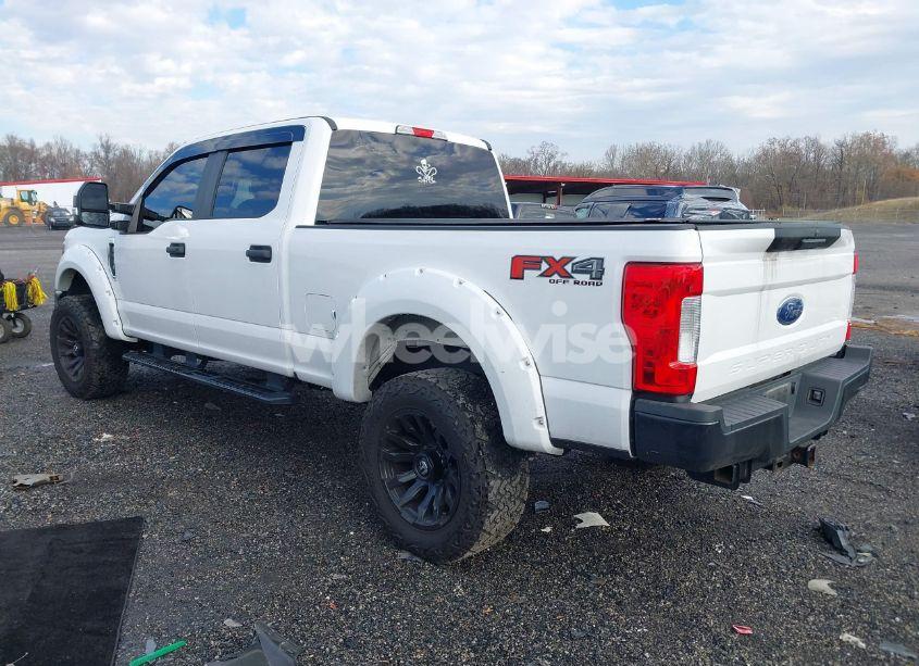 Photo 3 of 2019 Ford F-250 XL (VIN 1FT7W2B69KEG34777)