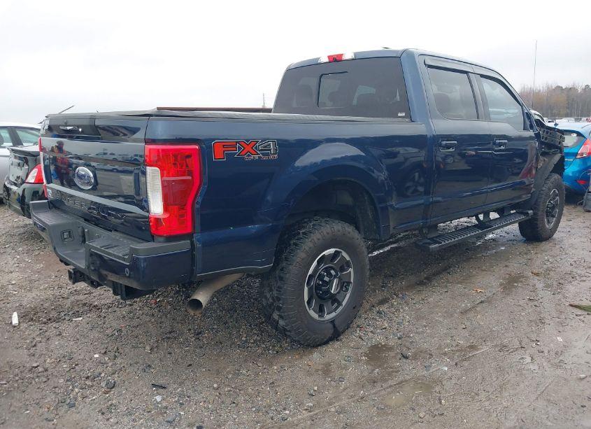 Photo 4 of 2019 Ford F-250 LARIAT (VIN 1FT7W2B69KEG66838)