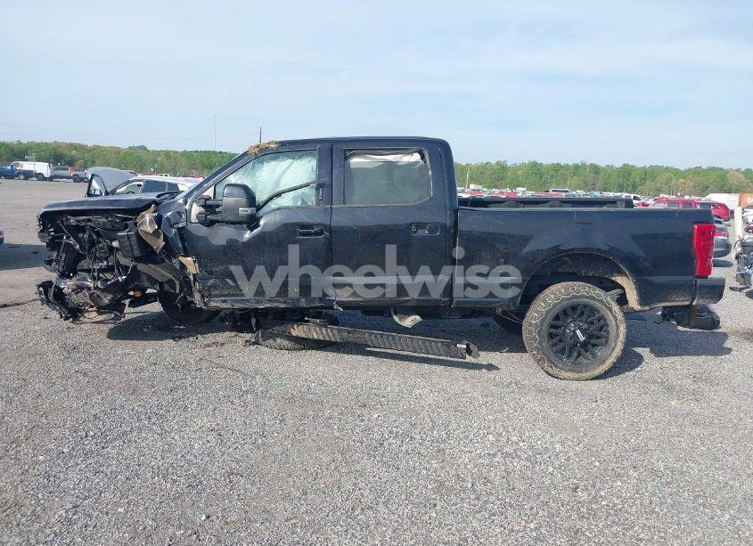 Photo 13 of 2019 Ford F-250 LARIAT (VIN 1FT7W2B69KEG82649)