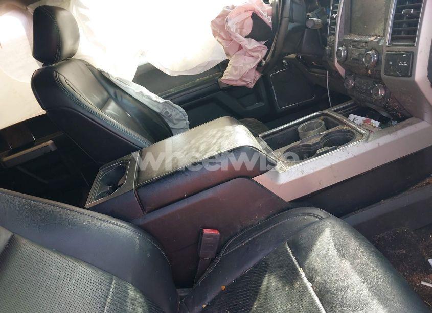 Photo 5 of 2019 Ford F-250 LARIAT (VIN 1FT7W2B69KEG82649)