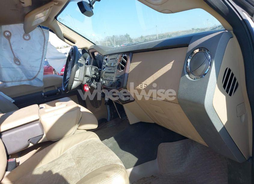 Photo 5 of 2011 Ford F-250 LARIAT (VIN 1FT7W2B6XBEB17276)