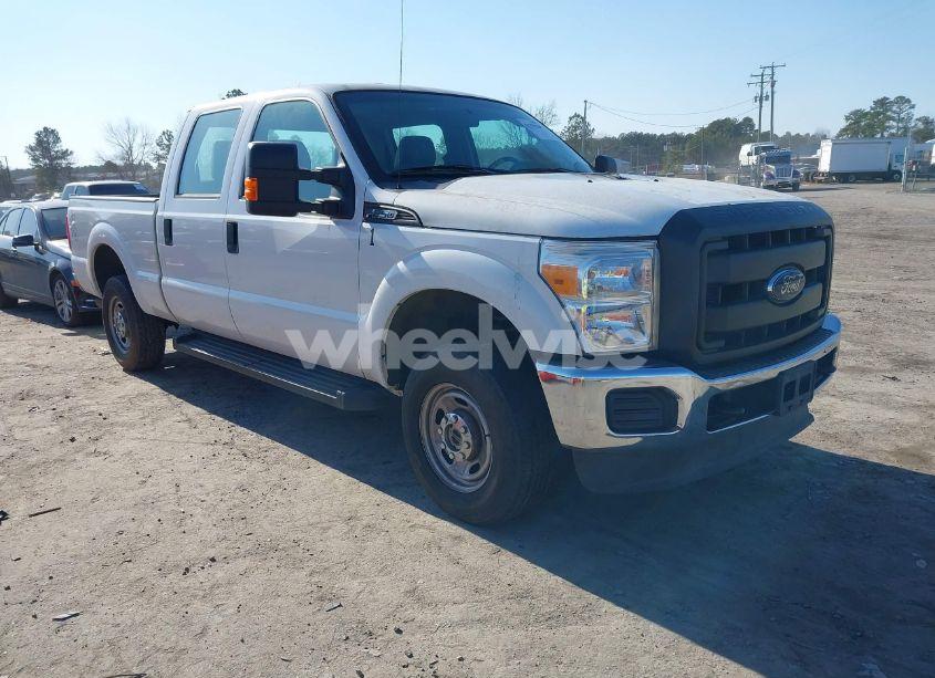 2015 Ford F-250 XL (VIN 1FT7W2B6XFEB67357) main photo