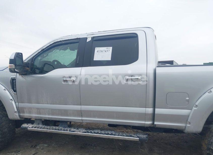 Photo 14 of 2018 Ford F-250 XLT (VIN 1FT7W2B6XJEC73803)