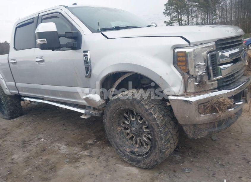 Photo 6 of 2018 Ford F-250 XLT (VIN 1FT7W2B6XJEC73803)