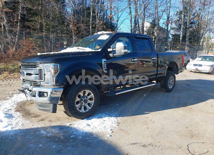Photo 2 of 2019 Ford F-250 XLT (VIN 1FT7W2B6XKEC72832)