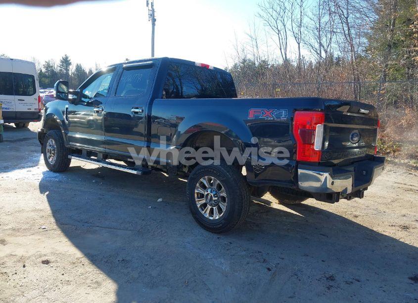 Photo 3 of 2019 Ford F-250 XLT (VIN 1FT7W2B6XKEC72832)