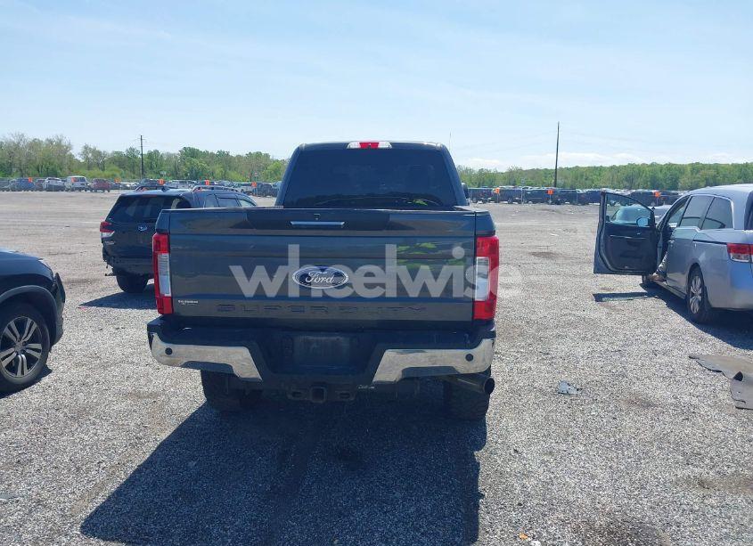 Photo 16 of 2019 Ford F-250 XLT (VIN 1FT7W2B6XKED46072)