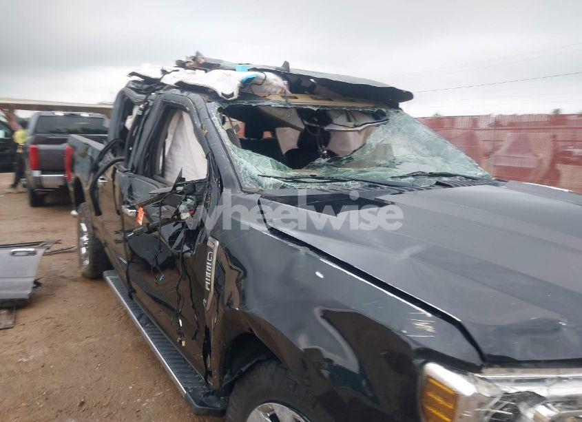 Photo 14 of 2019 Ford F-250 LARIAT (VIN 1FT7W2B6XKEF64755)