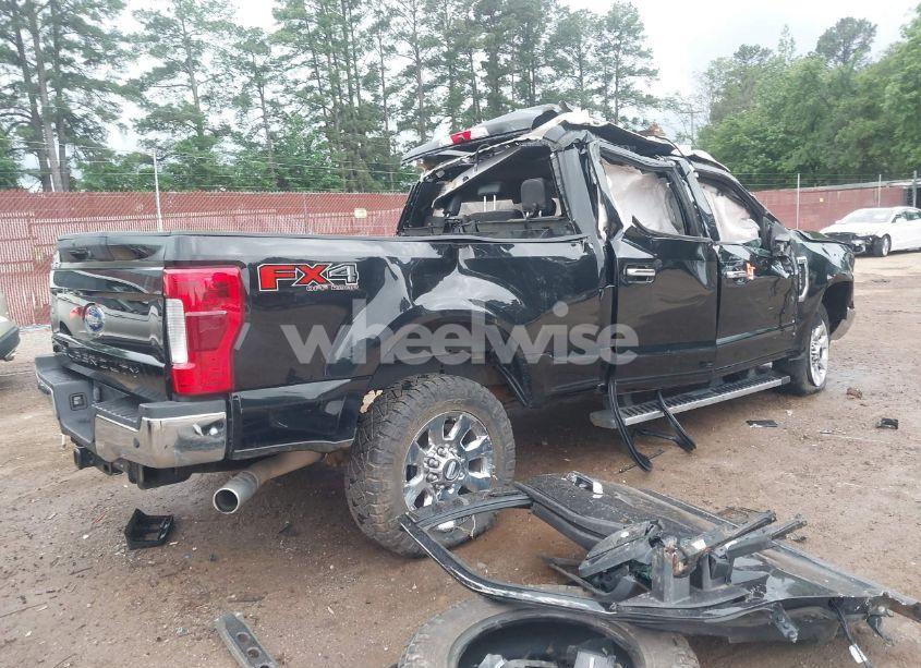 Photo 4 of 2019 Ford F-250 LARIAT (VIN 1FT7W2B6XKEF64755)