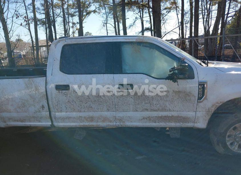 Photo 13 of 2022 Ford F-250 XLT (VIN 1FT7W2B6XNEE45351)
