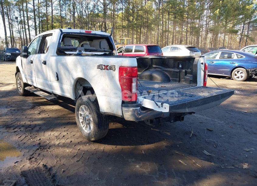 Photo 3 of 2022 Ford F-250 XLT (VIN 1FT7W2B6XNEE45351)