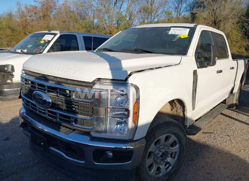 Photo 2 of 2024 Ford F-250 XLT (VIN 1FT7W2BN2RED53499)