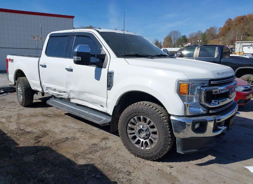 2021 Ford F-250 XLT (VIN 1FT7W2BN4MEE04557) main photo