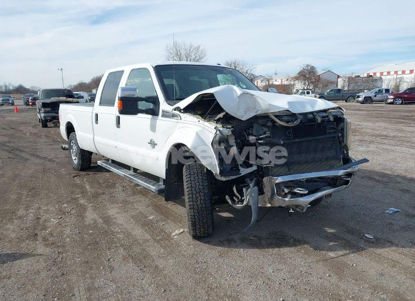2015 Ford F-250 XLT (VIN 1FT7W2BT0FEC13977) main photo