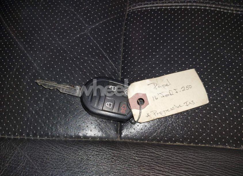 Photo 11 of 2016 Ford F-250 LARIAT (VIN 1FT7W2BT0GEB83672)