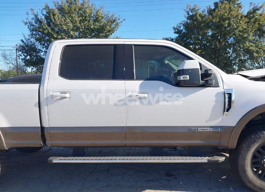 Photo 13 of 2017 Ford F-250 LARIAT (VIN 1FT7W2BT0HED91472)