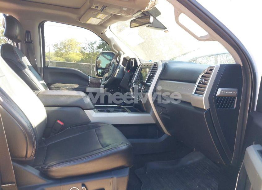 Photo 5 of 2017 Ford F-250 LARIAT (VIN 1FT7W2BT0HED91472)